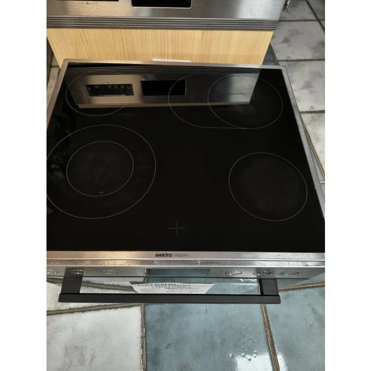 Фурна с плот за вграждане Elektra bregenz A+++