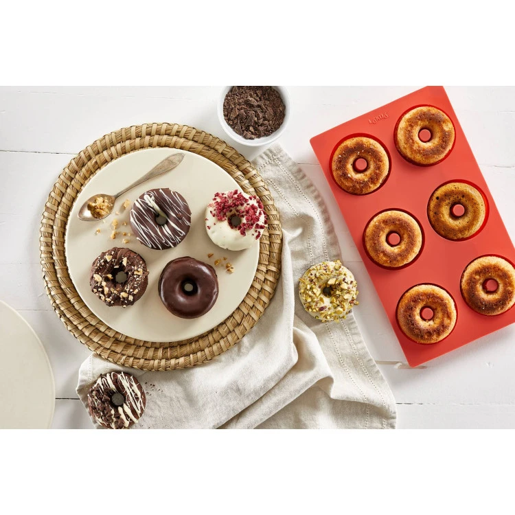 Форма за печене Lekue 30.5x17.5xH3.2cm, силиконова, за понички