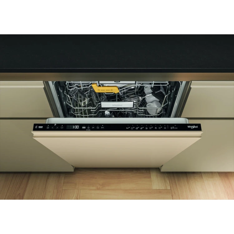 Съдомиялна машина за вграждане Whirlpool MaxiSpace W8I HP42 L